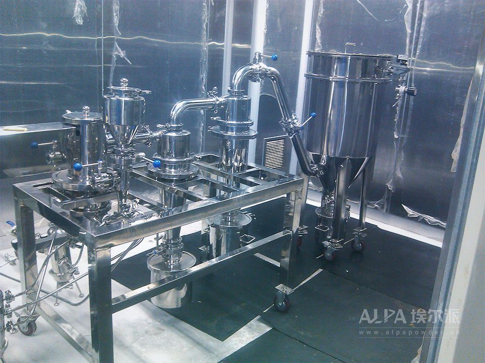 實(shí)驗(yàn)室三合一<a href=http://www.83b8.cn/chanpin/27.html target=_blank class=infotextkey>氣流粉碎機(jī)</a>
